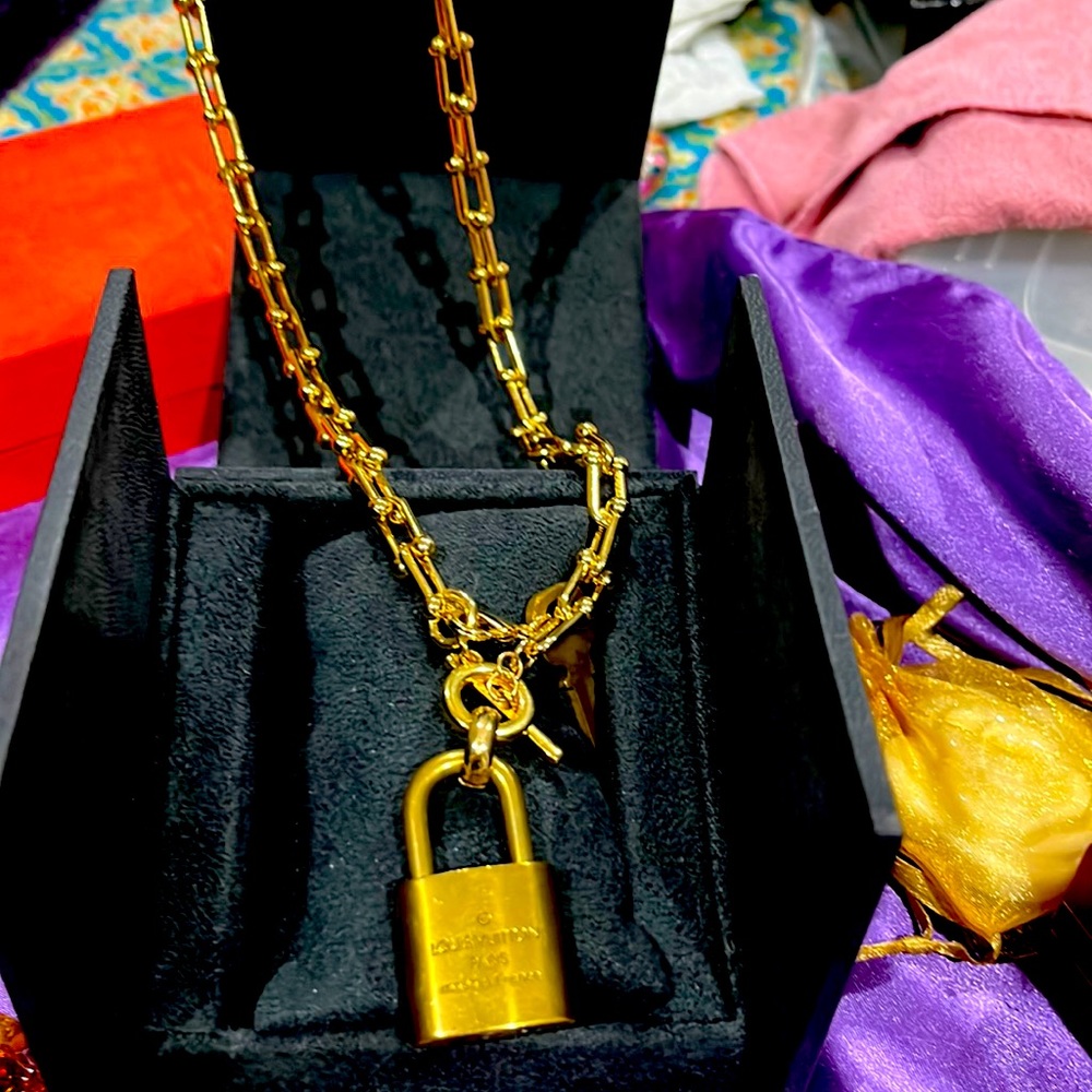 Lv necklace in gold finish